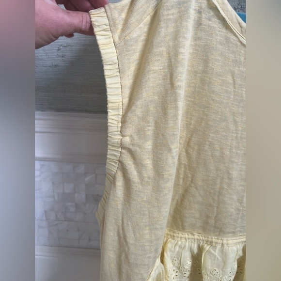NWT new FREE PEOPLE Claire Tee medium reed yellow ruffle eyelet oversized - Picture 14 of 16